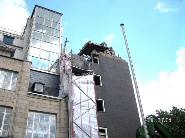 2008/08/post-5864-1217861883_thumb.jpg