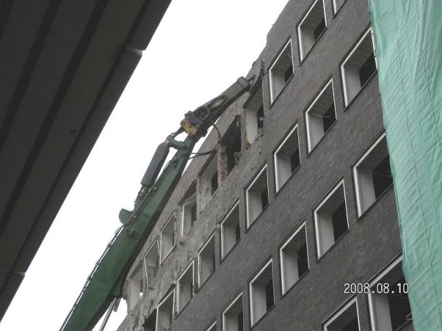 2008/08/post-5864-1218370278_thumb.jpg