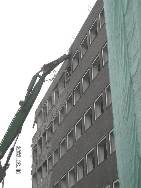 2008/08/post-5864-1218370459_thumb.jpg