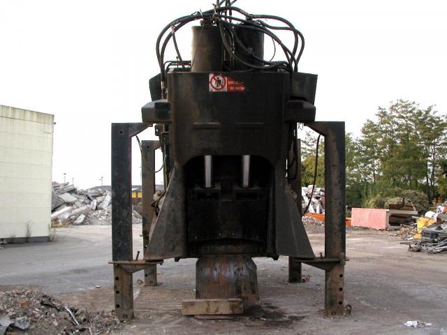 2008/10/post-701-1223931925_thumb.jpg