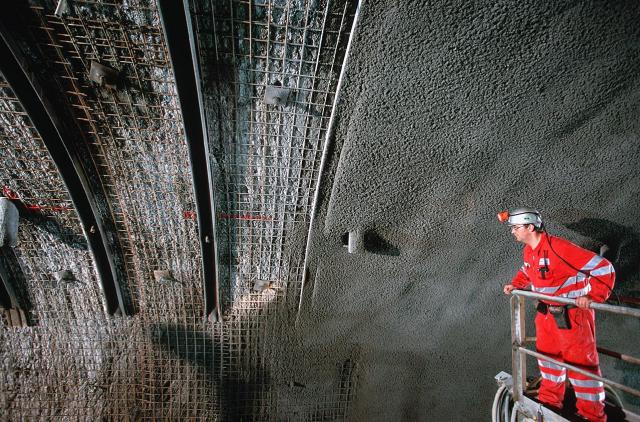 herrenknecht_s_210_gotthard_basistunnel_02.jpg