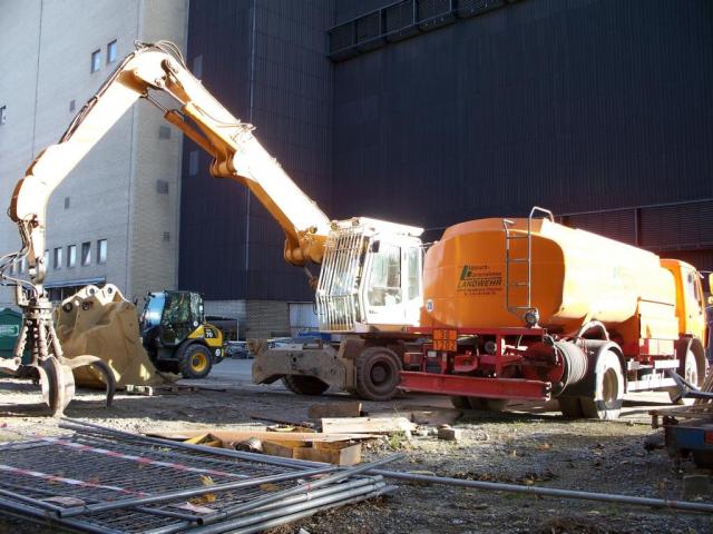 2008/11/post-6467-1226163784_thumb.jpg