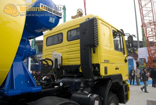 bauma_china_2008_liebherr_27.jpg