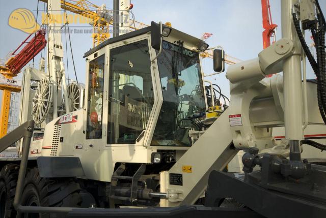 bauma_china_2008_xcmg_30.jpg
