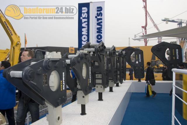 bauma_china_2008_komatsu_01.jpg