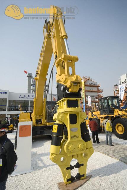 bauma_china_2008_liugong_09.jpg