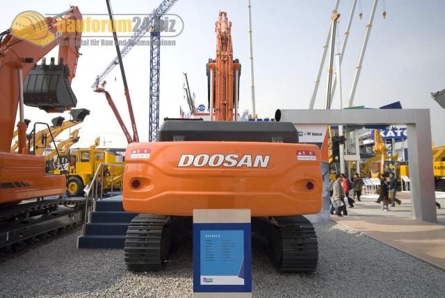 bauma_china_2008_doosan_04.jpg