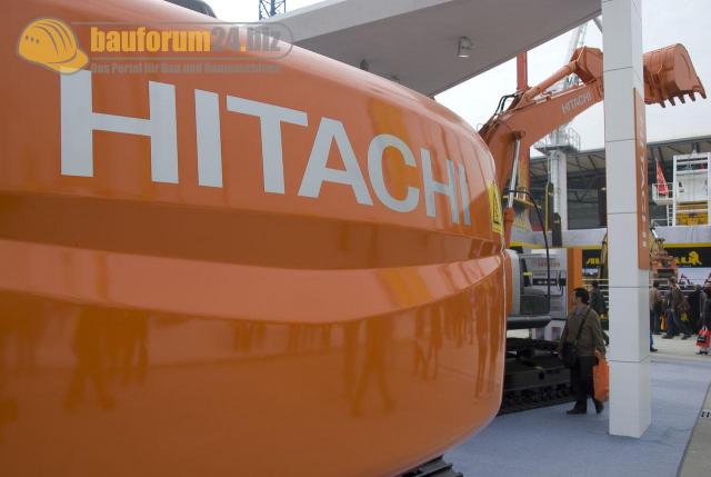 bauma_china_2008_hitachi_02.jpg