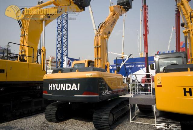 bauma_china_2008_hyundai_13.jpg