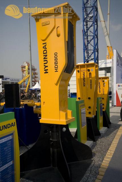 bauma_china_2008_hyundai_17.jpg