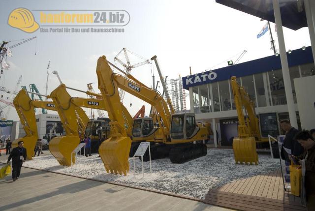 bauma_china_2008_kato_01.jpg