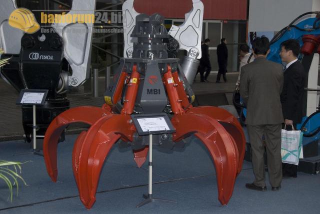 bauma_china_2008_toku_05.jpg