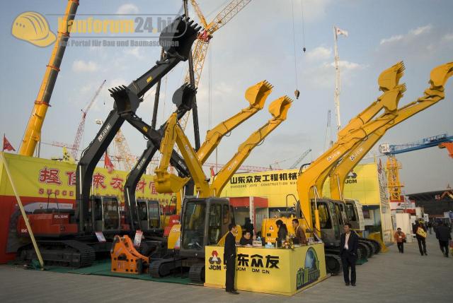 bauma_china_2008_jcm_01.jpg