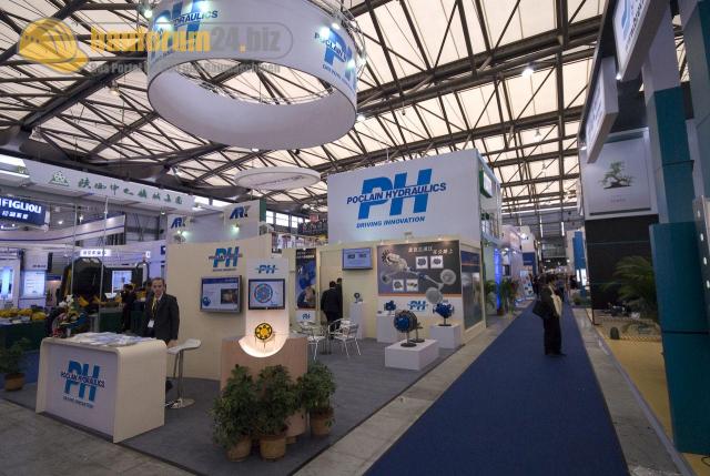 bauma_china_2008_poclain_hydraulics_01.jpg