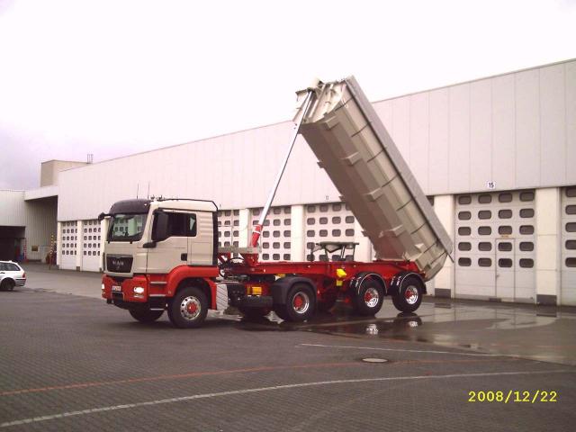 2008/12/post-3072-1230123284_thumb.jpg