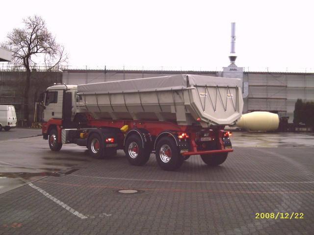 2008/12/post-3072-1230123345_thumb.jpg