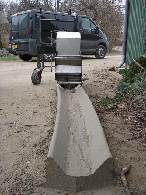 muck_truck_regenrinne.jpg