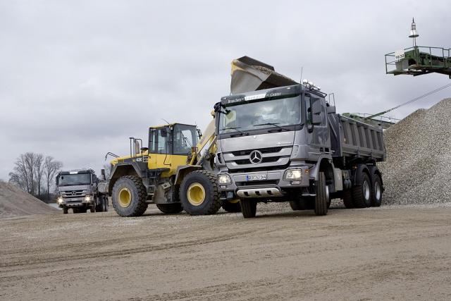 mercedes_benz_nfz_actros_bau_02.jpg