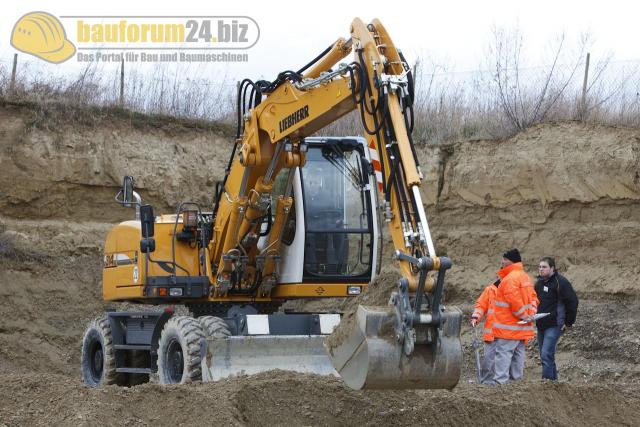 liebherr_feldtage_wyhl_2009_a314_01.jpg