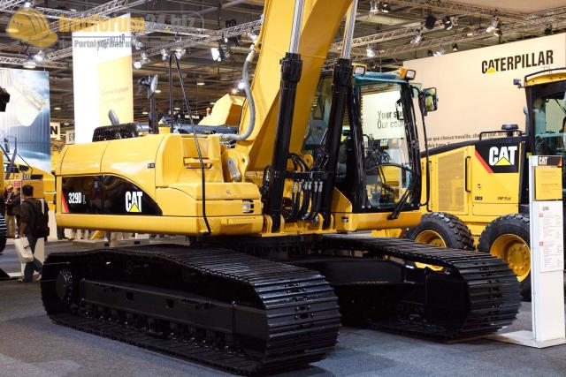 intermat_2009_caterpillar_003b.jpg