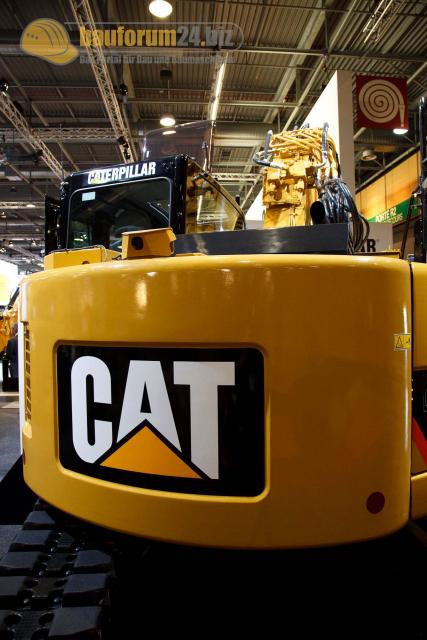 intermat_2009_caterpillar_008.jpg