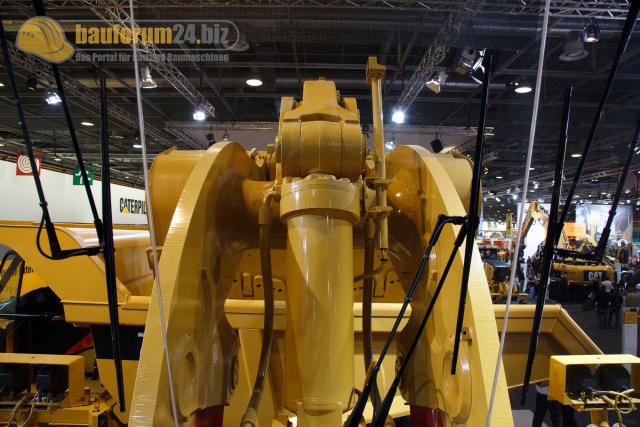 intermat_2009_caterpillar_034.jpg