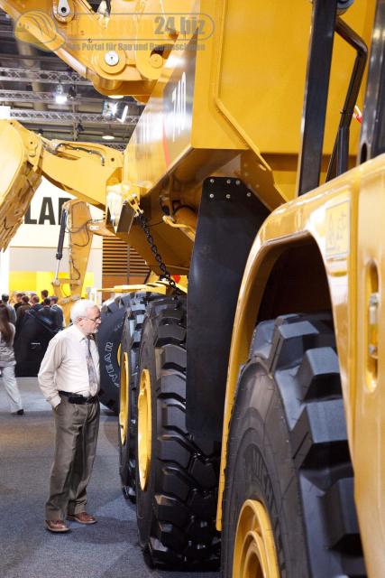 intermat_2009_caterpillar_036.jpg