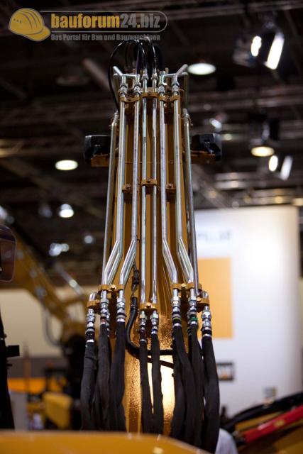 intermat_2009_caterpillar_089.jpg