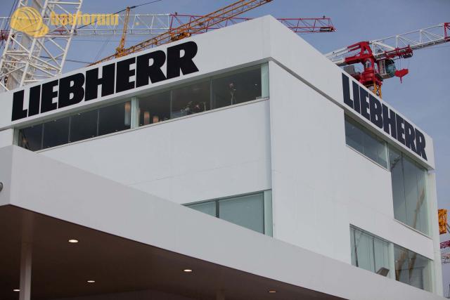 intermat_2009_liebherr_002.jpg