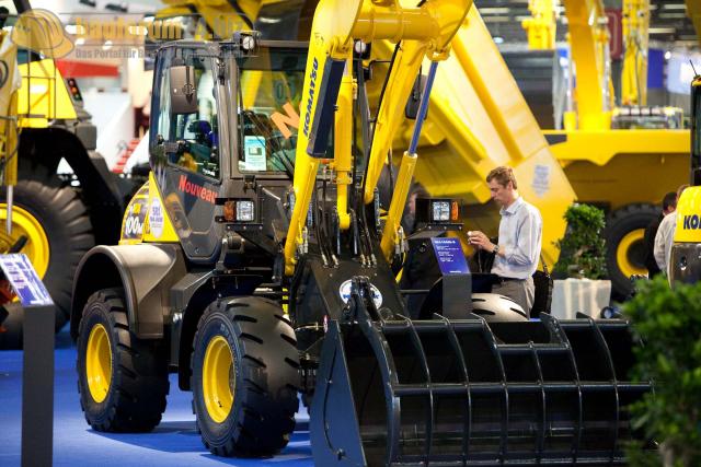 intermat_2009_komatsu_46.jpg