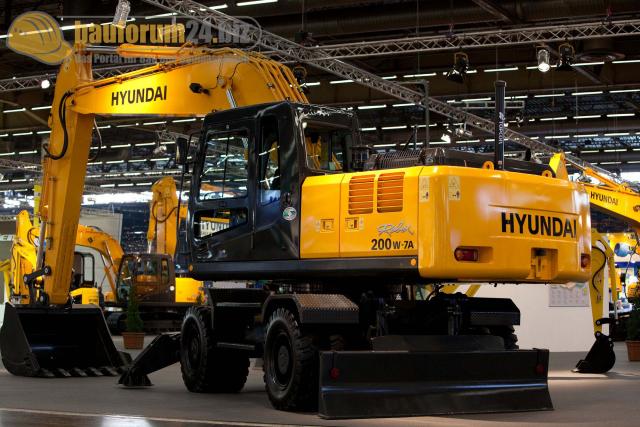 intermat_2009_hyundai_neu2_27.jpg