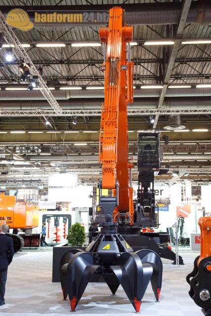 intermat_2009_hitachi_neu_26.jpg