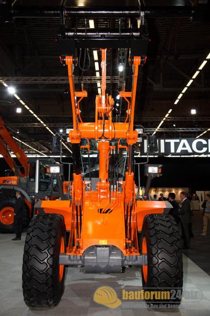 intermat_2009_hitachi_neu_45.jpg