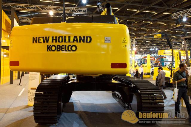 intermat_2009_new_holland_06.jpg