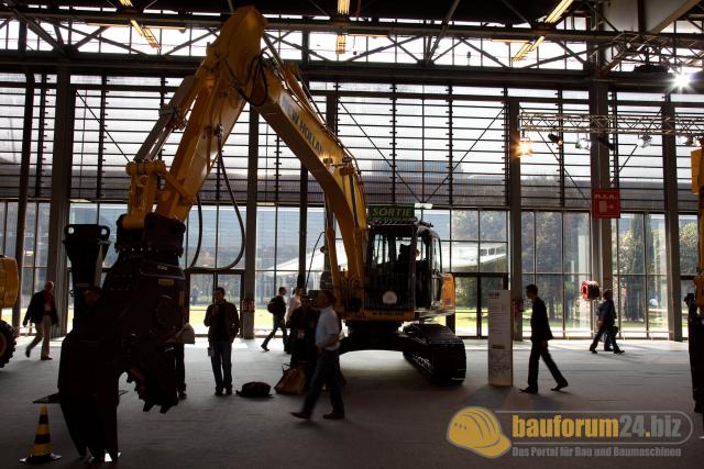 intermat_2009_new_holland_18.jpg