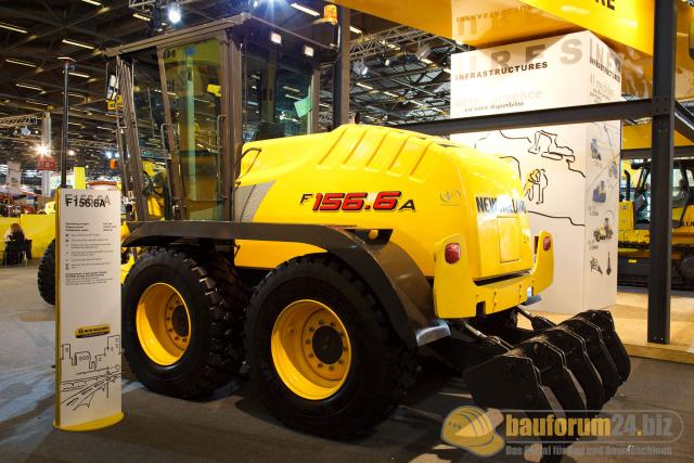 intermat_2009_new_holland_32.jpg