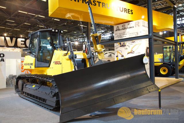 intermat_2009_new_holland_35.jpg