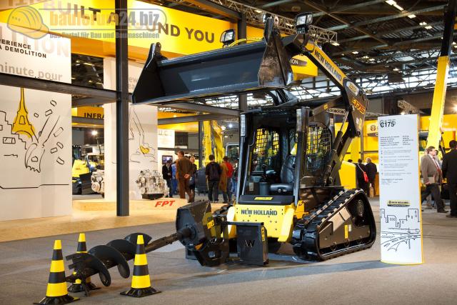 intermat_2009_new_holland_51.jpg