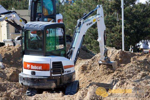 intermat_2009_bobcat_01.jpg