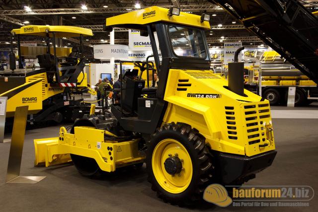 intermat_2009_bomag_fayat_12b.jpg