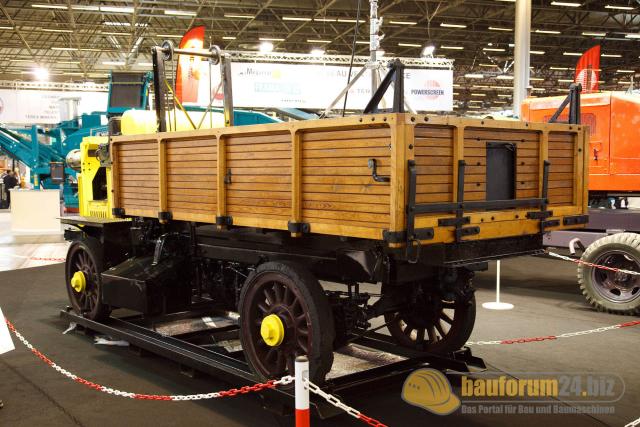 intermat_2009_poclain_12.jpg