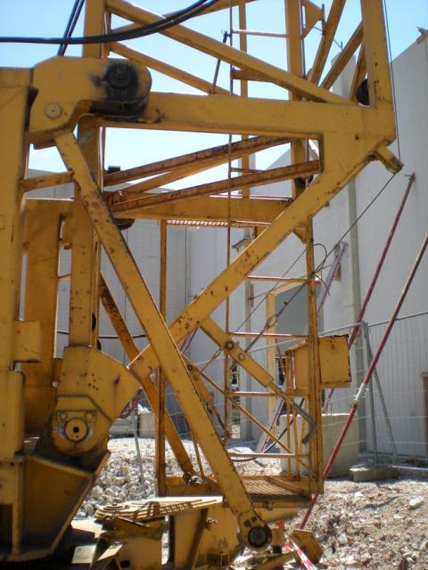 2009/06/post-6958-1243880259_thumb.jpg