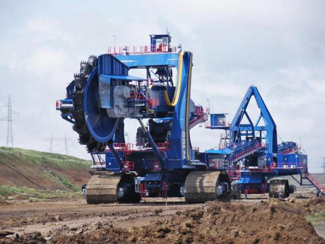 sandvik_kompakt_schaufelradbagger_buekkabrany_03.jpg