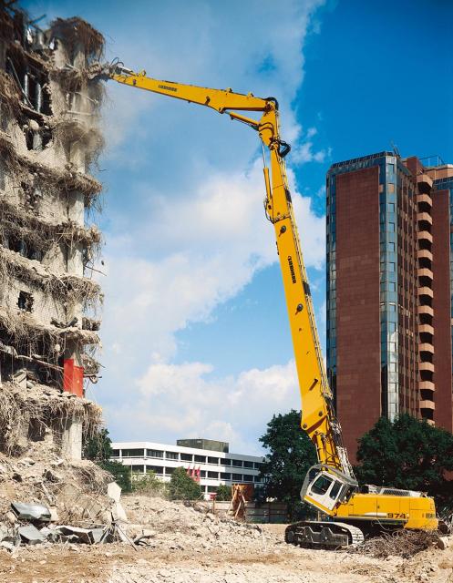 liebherr_r974c_abbruch_frankfurt.jpg