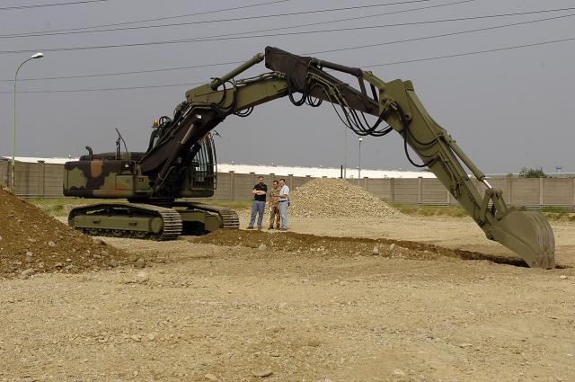 new_holland_bagger_armee_01.jpg