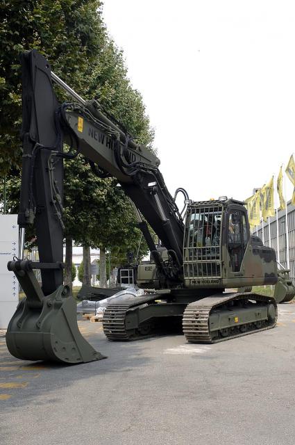 new_holland_bagger_armee_02.jpg