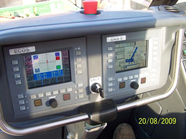 061.jpg