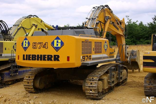 Liebherr_R974C_Litronic__3_.jpg