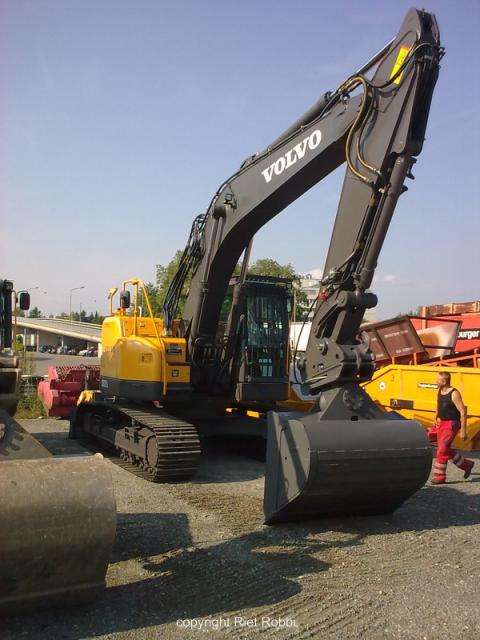 comp_21082009_002.jpg
