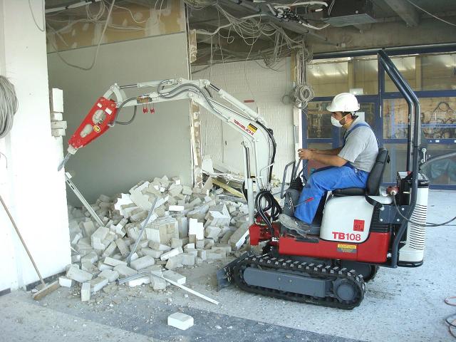 takeuchi_tb_108_h_hybridbagger.jpg